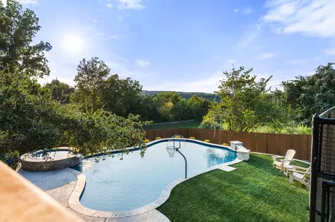 2204 Rimrock Dr, Austin, TX 78738