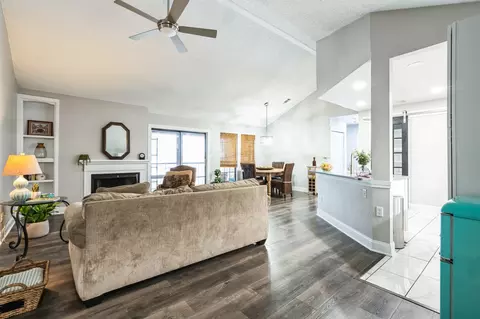1202 Thorpe Ln #406D, San Marcos, TX 78666