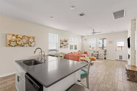 Kitchen - 862 Pepperbark Loop, Buda, TX 78610 photo 4 of 4