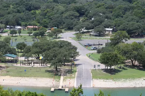 11102 1st St, Jonestown, TX 78645