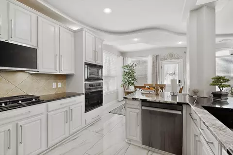 301 S Lynnwood Trl, Cedar Park, TX 78613