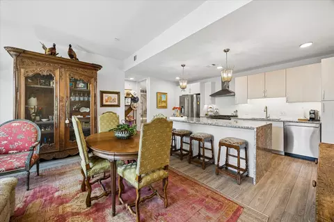 1715 Enfield Rd #202, Austin, TX 78703