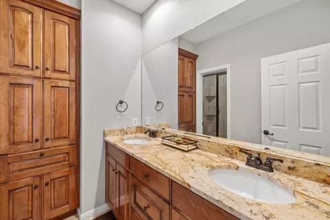 Bath - 10800 Beach Rd, Leander, TX 78641 photo 1 of 2