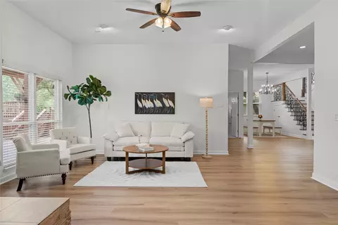 301 Crane St, Austin, TX 78734