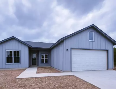 10 Meadow Oak Ct, Wimberley, TX 78676