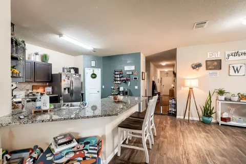 Kitchen - 274 Orchard Ln, Kyle, TX 78640 photo 4 of 5