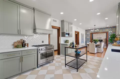 1605 S Austin Ave, Georgetown, TX 78626