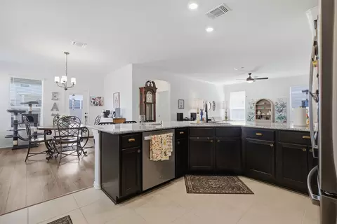 Kitchen - 236 Colonel Mcnally Loop, Jarrell, TX 76537 photo 1 of 2
