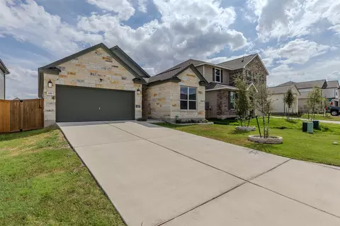 Exterior - 236 Colonel Mcnally Loop, Jarrell, TX 76537 photo 2 of 5