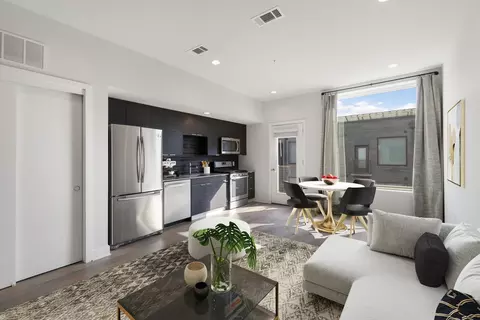 1800 E 4th St #327, Austin, TX 78702