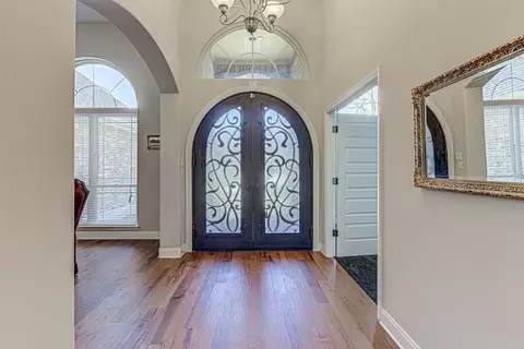 Entry Way - 105 Arbors Cir, Elgin, TX 78621 photo 1 of 3