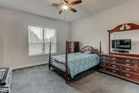 Bedroom - 105 Arbors Cir, Elgin, TX 78621 photo 4 of 8