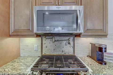 Kitchen - 105 Arbors Cir, Elgin, TX 78621 photo 5 of 8
