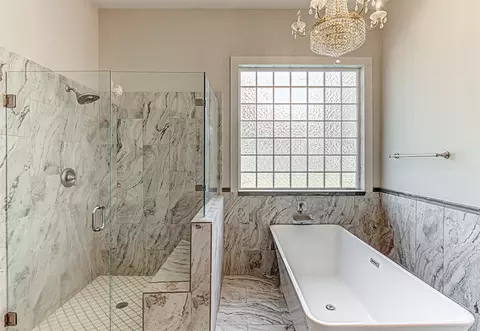 Bath - 105 Arbors Cir, Elgin, TX 78621 photo 3 of 4