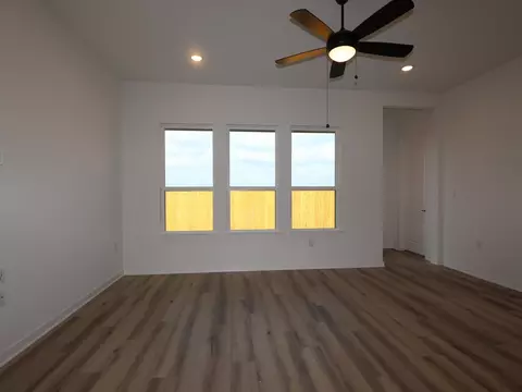 Living - 13212 Keefer Dr, Manchaca, TX 78652 photo 3 of 4