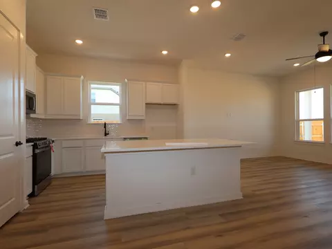 Kitchen - 13212 Keefer Dr, Manchaca, TX 78652 photo 1 of 3