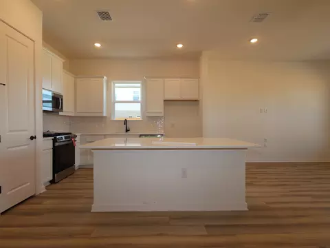 Kitchen - 13212 Keefer Dr, Manchaca, TX 78652 photo 2 of 3