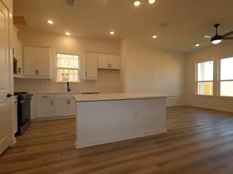 Kitchen - 13212 Keefer Dr, Manchaca, TX 78652 photo 1 of 3