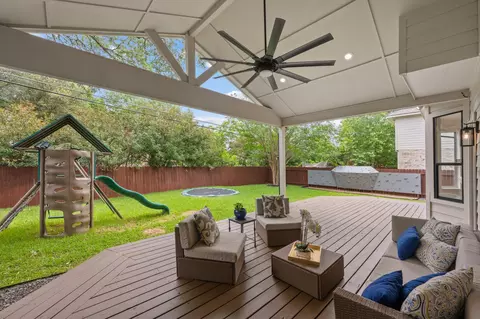 5212 Crystal Water Dr, Austin, TX 78735
