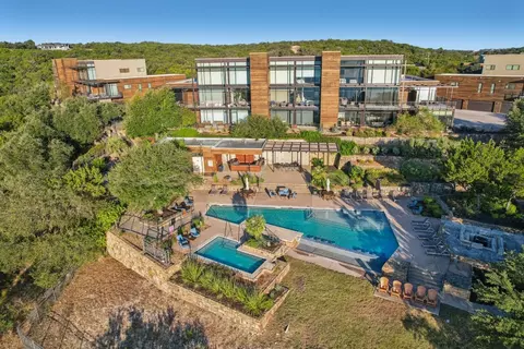 1101 Ivean Pearson Rd #E203, Lago Vista, TX 78645