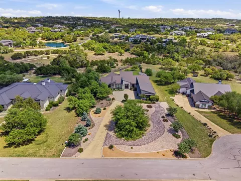 8801 Bellancia Dr, Austin, TX 78738