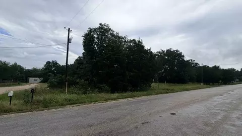 000 Cool Water Dr, Bastrop, TX 78602