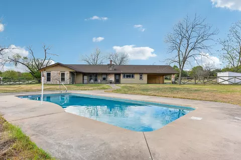 504 Buckaroo Trl, Buda, TX 78610