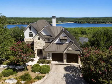 633 Wesley Ridge Dr, Spicewood, TX 78669