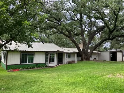700 County Road 126 Rd, Kingsland, TX 78639