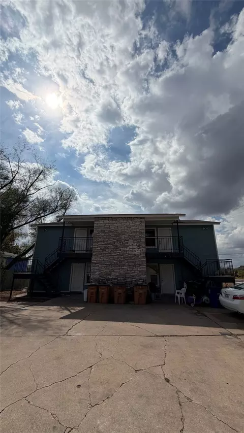 8201 Riverstone Dr, Austin, TX 78724
