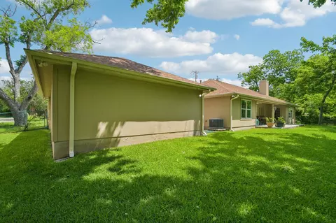 Other - 307 W 4th St, Elgin, TX 78621 photo 14 of 15