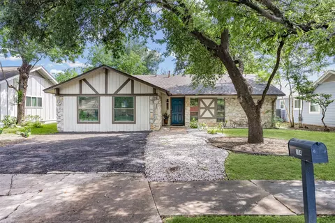 704 Buckingham Pl, Austin, TX 78745