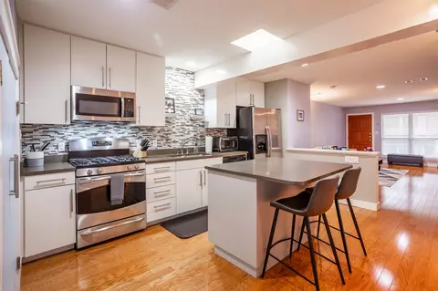 1115 W 10th St #205, Austin, TX 78703
