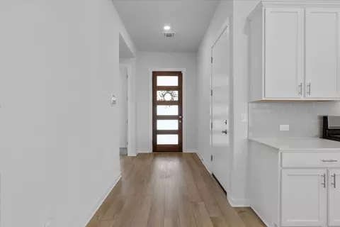 Entry Way - 432 Deerpath St, Leander, TX 78641 photo 1 of 2
