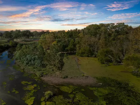 3 Us 90, Seguin, TX 78155
