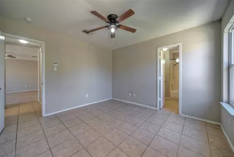 Bedroom - 913 Dexter Dr, Leander, TX 78641 photo 2 of 3