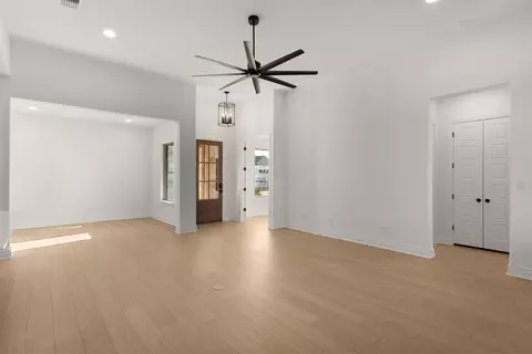 Living - 123 Timberwilde Dr #60, Georgetown, TX 78633 photo 4 of 4