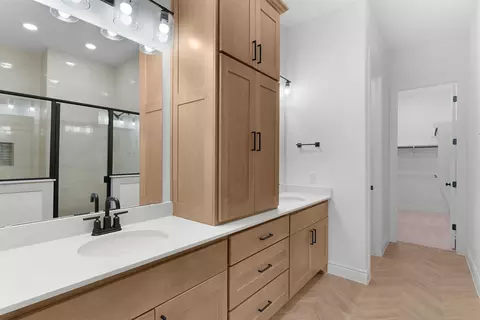 Bath - 123 Timberwilde Dr #60, Georgetown, TX 78633 photo 2 of 3