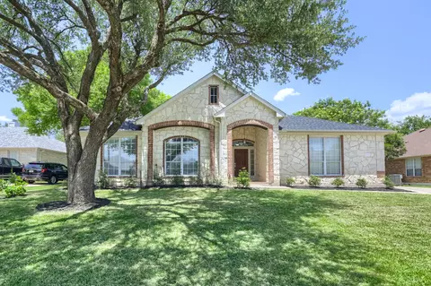 1004 Olympic Dr, Pflugerville, TX 78660