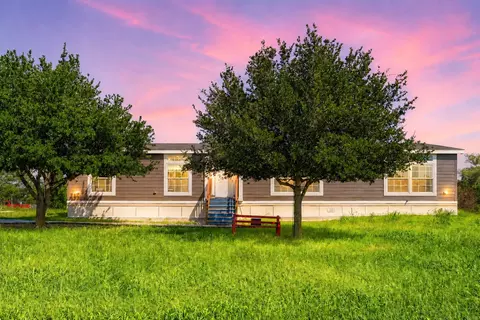 401 Graef Rd, Kyle, TX 78640 photo 2