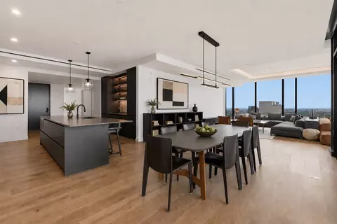 610 Davis St #5003, Austin, TX 78701