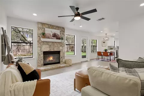 13265 Kerrville Folkway Dr, Austin, TX 78729