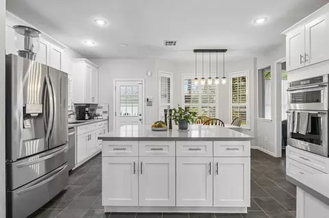 6804 Robert Dixon Dr, Austin, TX 78749