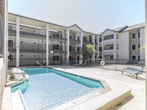 501 W 26th St #117, Austin, TX 78705