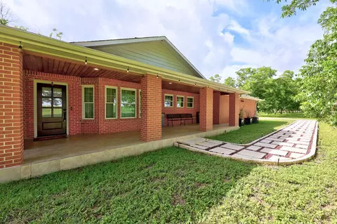 3717 Buck Ln, Garfield, TX 78617