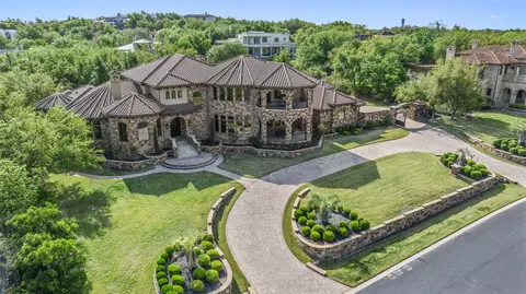 210 Costa Bella Dr, Austin, TX 78734