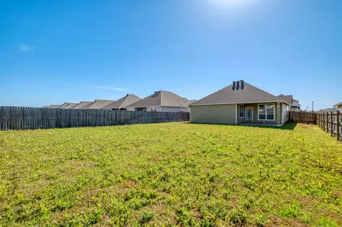 Exterior - 3500 Beutel Rd, Lorena, TX 76655 photo 6 of 7