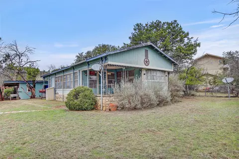 205 Singleton Dr, Spicewood, TX 78669