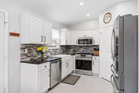2712 Hearthsong Loop, Round Rock, TX 78665