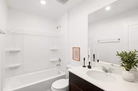 Bath - 424 Marty Allen Loop, Jarrell, TX 76537 photo 1 of 3